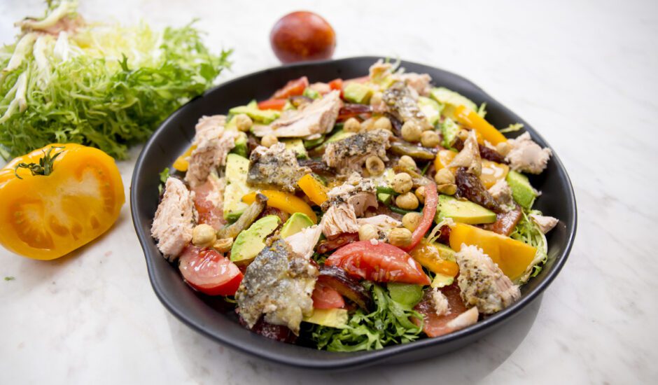 Salad with Pink Salmon and Citrus
